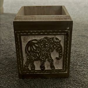 Elephant pencil holder